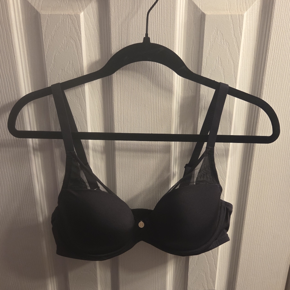 Understance Wire Mesh Plunge Bra
